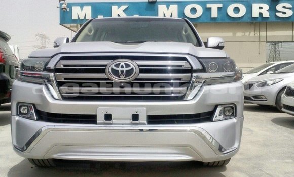 Buy Import Toyota Land Cruiser Other Car in Import - Dubai in Baa Buy Import Toyota Land Cruiser Other Car in Import - Dubai in Baa