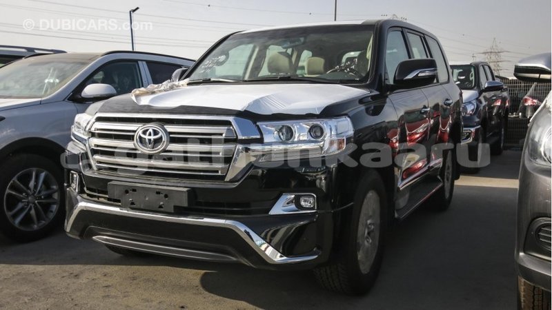 Big with watermark toyota land cruiser baa import dubai 1301