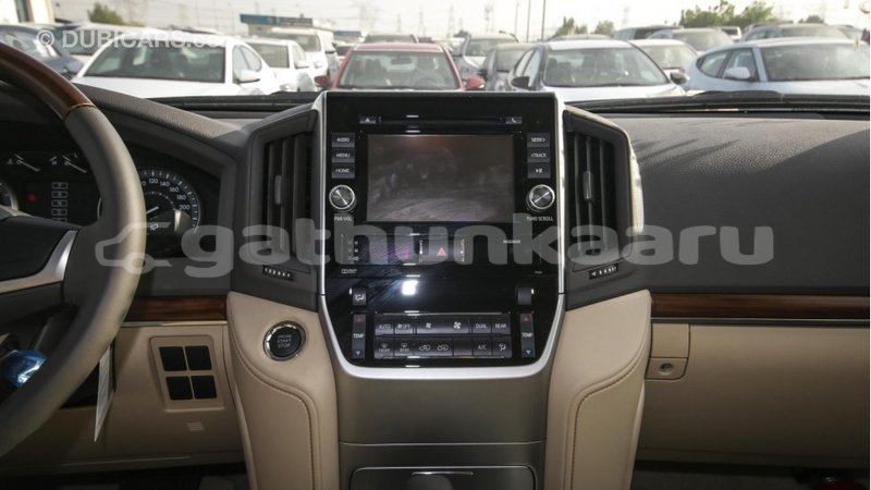 Big with watermark toyota land cruiser baa import dubai 1301