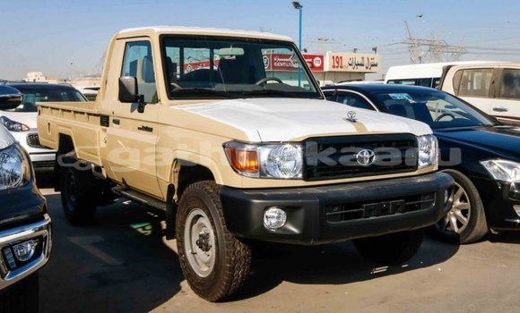 Buy Import Toyota Land Cruiser Beige Car in Import - Dubai in Baa Buy Import Toyota Land Cruiser Beige Car in Import - Dubai in Baa