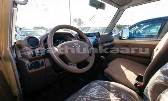 Buy Import Toyota Land Cruiser Beige Car in Import - Dubai in Baa Buy Import Toyota Land Cruiser Beige Car in Import - Dubai in Baa