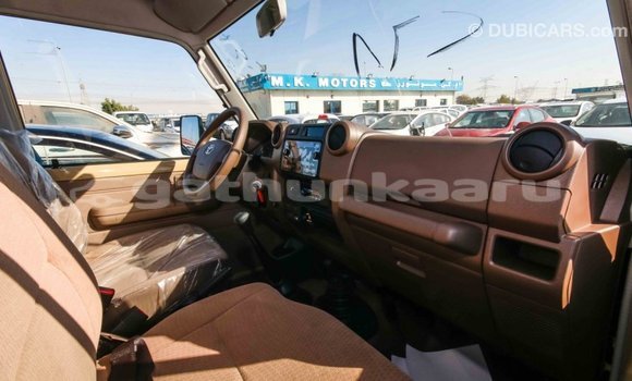 Buy Import Toyota Land Cruiser Beige Car in Import - Dubai in Baa Buy Import Toyota Land Cruiser Beige Car in Import - Dubai in Baa