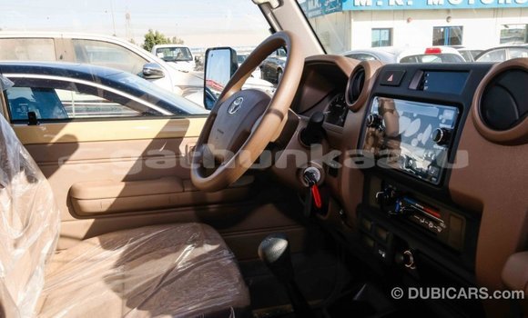 Buy Import Toyota Land Cruiser Beige Car in Import - Dubai in Baa Buy Import Toyota Land Cruiser Beige Car in Import - Dubai in Baa