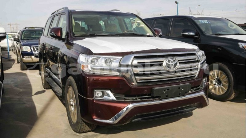 Big with watermark toyota land cruiser baa import dubai 1307