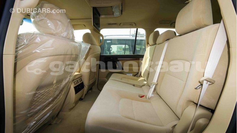 Big with watermark toyota land cruiser baa import dubai 1307