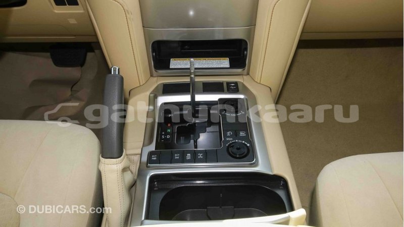 Big with watermark toyota land cruiser baa import dubai 1307