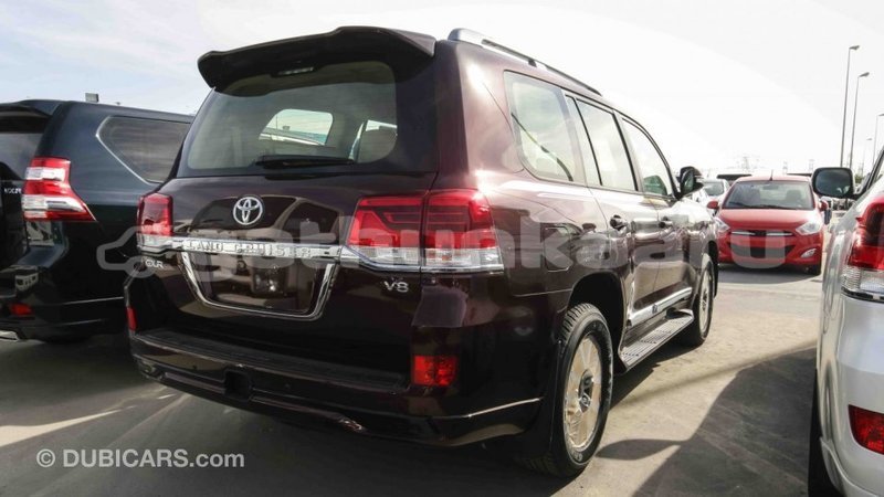 Big with watermark toyota land cruiser baa import dubai 1307