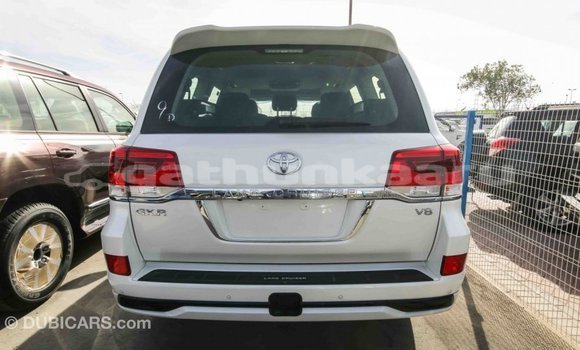 Buy Import Toyota Land Cruiser White Car in Import - Dubai in Baa Buy Import Toyota Land Cruiser White Car in Import - Dubai in Baa