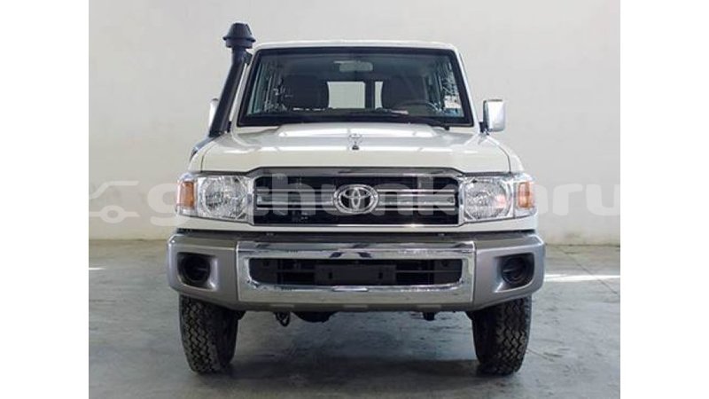 Big with watermark toyota land cruiser baa import dubai 1314