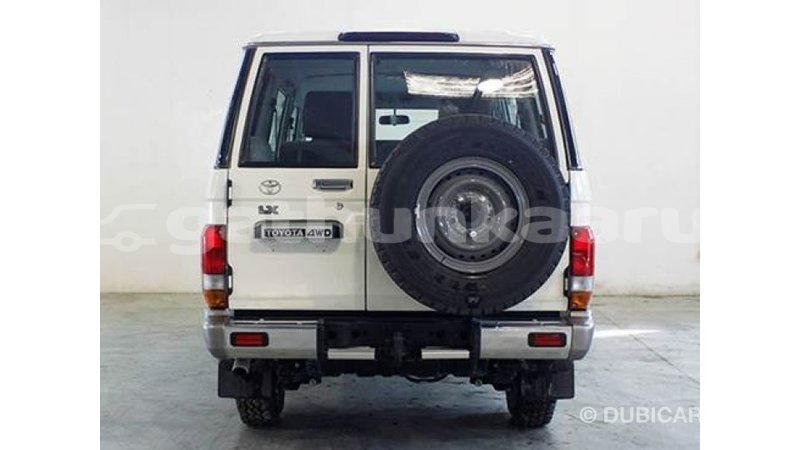 Big with watermark toyota land cruiser baa import dubai 1314