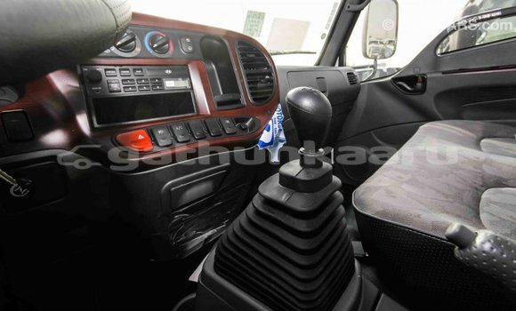 Buy Import Hyundai Chorus White Truck in Import - Dubai in Baa Buy Import Hyundai Chorus White Truck in Import - Dubai in Baa