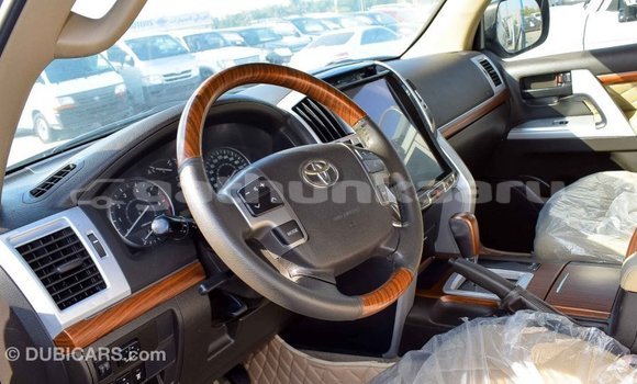 Buy Import Toyota Land Cruiser Other Car in Import - Dubai in Baa Buy Import Toyota Land Cruiser Other Car in Import - Dubai in Baa