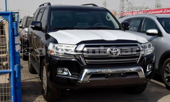 Buy Import Toyota Land Cruiser Black Car in Import - Dubai in Baa Buy Import Toyota Land Cruiser Black Car in Import - Dubai in Baa