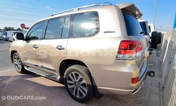 Buy Import Toyota Land Cruiser Other Car in Import - Dubai in Baa Buy Import Toyota Land Cruiser Other Car in Import - Dubai in Baa