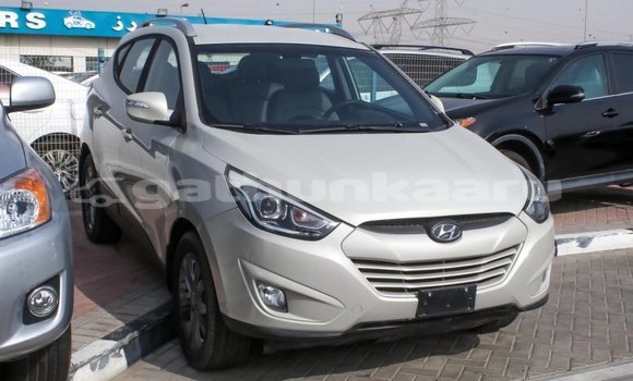Buy Import Hyundai Tucson Beige Car in Import - Dubai in Baa Buy Import Hyundai Tucson Beige Car in Import - Dubai in Baa