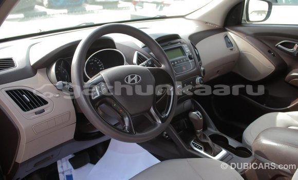 Buy Import Hyundai Tucson Beige Car in Import - Dubai in Baa Buy Import Hyundai Tucson Beige Car in Import - Dubai in Baa