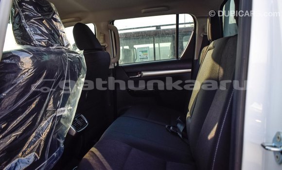 Buy Import Toyota Hilux White Car in Import - Dubai in Baa Buy Import Toyota Hilux White Car in Import - Dubai in Baa