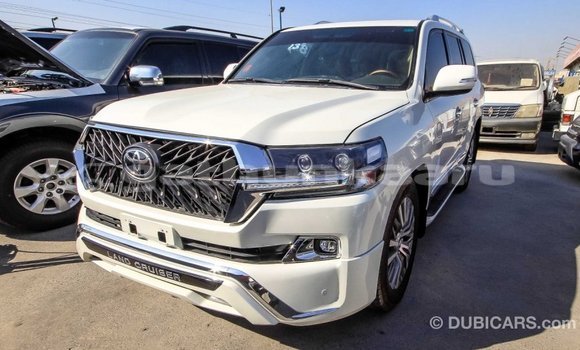 Buy Import Toyota Land Cruiser White Car in Import - Dubai in Baa Buy Import Toyota Land Cruiser White Car in Import - Dubai in Baa