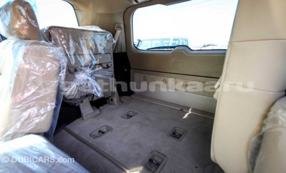 Buy Import Toyota Land Cruiser White Car in Import - Dubai in Baa Buy Import Toyota Land Cruiser White Car in Import - Dubai in Baa