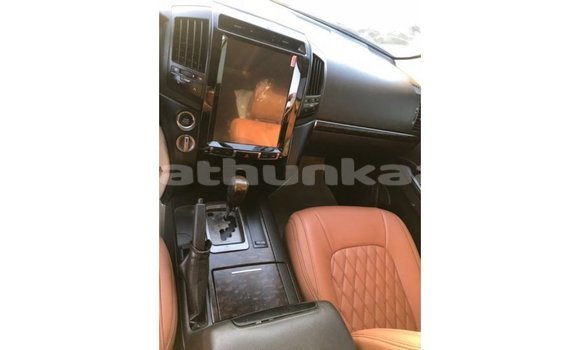 Buy Import Toyota Land Cruiser Black Car in Import - Dubai in Baa Buy Import Toyota Land Cruiser Black Car in Import - Dubai in Baa