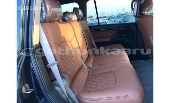 Buy Import Toyota Land Cruiser Black Car in Import - Dubai in Baa Buy Import Toyota Land Cruiser Black Car in Import - Dubai in Baa