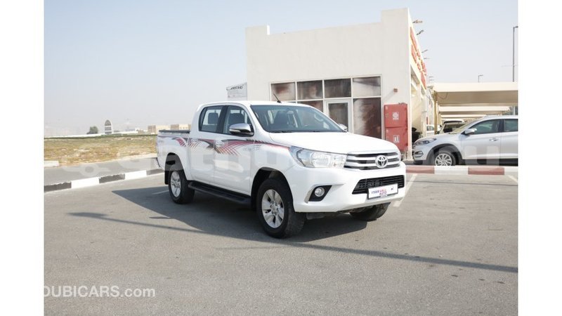 Big with watermark toyota hilux baa import dubai 1367