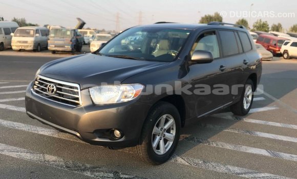 Buy Import Toyota Highlander Other Car in Import - Dubai in Baa Buy Import Toyota Highlander Other Car in Import - Dubai in Baa