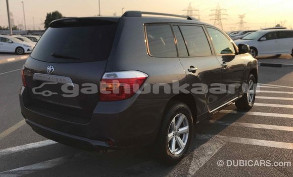 Buy Import Toyota Highlander Other Car in Import - Dubai in Baa Buy Import Toyota Highlander Other Car in Import - Dubai in Baa