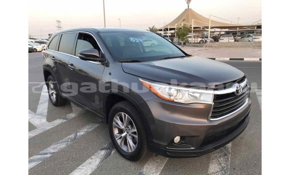 Buy Import Toyota Highlander Other Car in Import - Dubai in Baa Buy Import Toyota Highlander Other Car in Import - Dubai in Baa