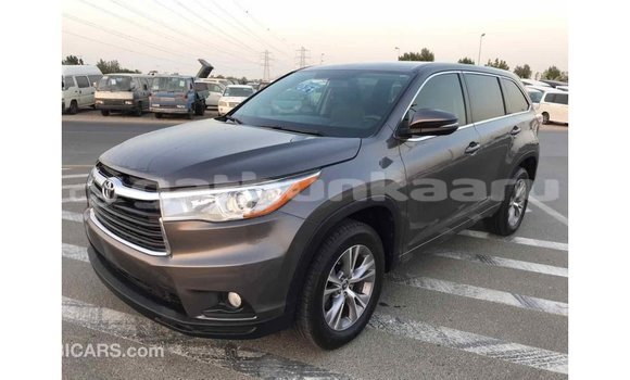 Buy Import Toyota Highlander Other Car in Import - Dubai in Baa Buy Import Toyota Highlander Other Car in Import - Dubai in Baa