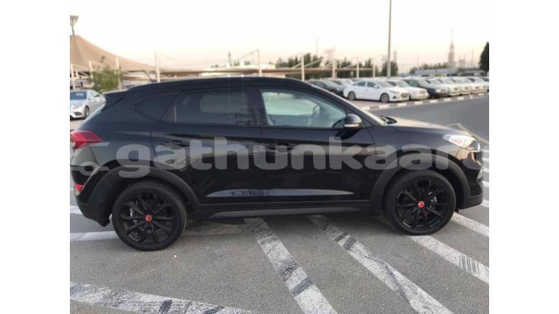 Big with watermark hyundai tucson baa import dubai 1375