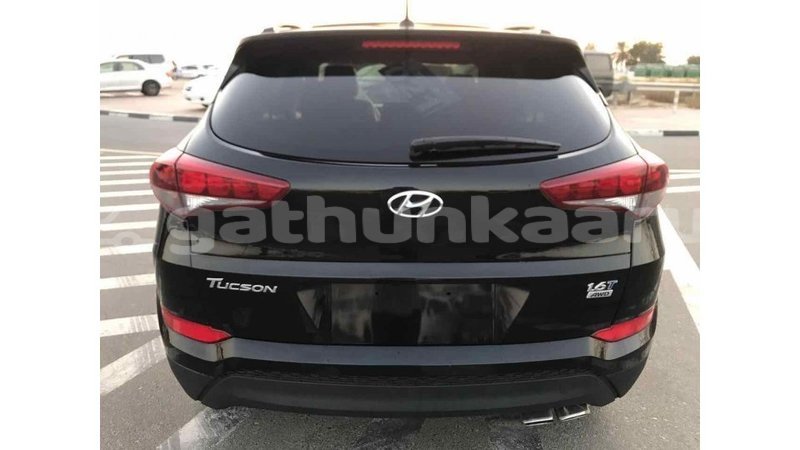 Big with watermark hyundai tucson baa import dubai 1375