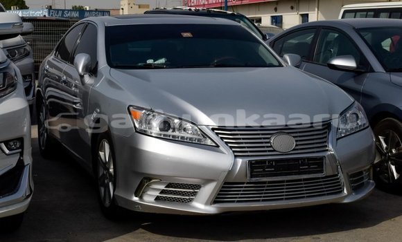 Buy Import Lexus ES Other Car in Import - Dubai in Baa Buy Import Lexus ES Other Car in Import - Dubai in Baa
