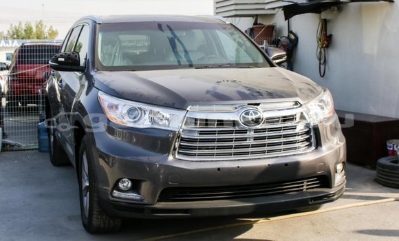 Buy Import Toyota Highlander Other Car in Import - Dubai in Baa Buy Import Toyota Highlander Other Car in Import - Dubai in Baa