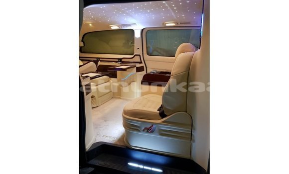Buy Import Mercedes-Benz 250 Black Car in Import - Dubai in Baa Buy Import Mercedes-Benz 250 Black Car in Import - Dubai in Baa