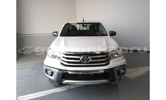 Buy Import Toyota Hilux White Car in Import - Dubai in Baa Buy Import Toyota Hilux White Car in Import - Dubai in Baa