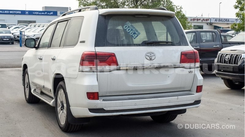 Big with watermark toyota land cruiser baa import dubai 1436