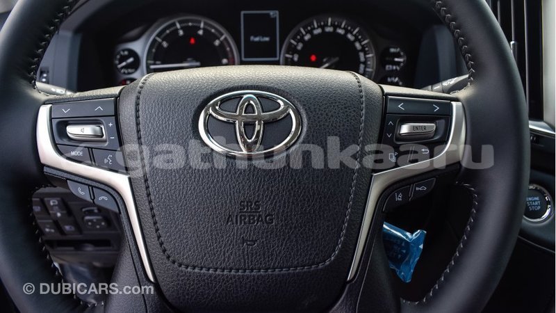 Big with watermark toyota land cruiser baa import dubai 1436