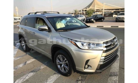 Buy Import Toyota Highlander Other Car in Import - Dubai in Baa Buy Import Toyota Highlander Other Car in Import - Dubai in Baa