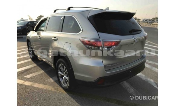 Buy Import Toyota Highlander Other Car in Import - Dubai in Baa Buy Import Toyota Highlander Other Car in Import - Dubai in Baa