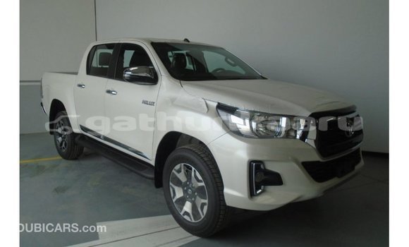 Buy Import Toyota Hilux White Car in Import - Dubai in Baa Buy Import Toyota Hilux White Car in Import - Dubai in Baa