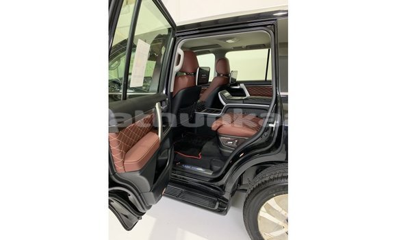 Buy Import Toyota Land Cruiser Black Car in Import - Dubai in Baa Buy Import Toyota Land Cruiser Black Car in Import - Dubai in Baa