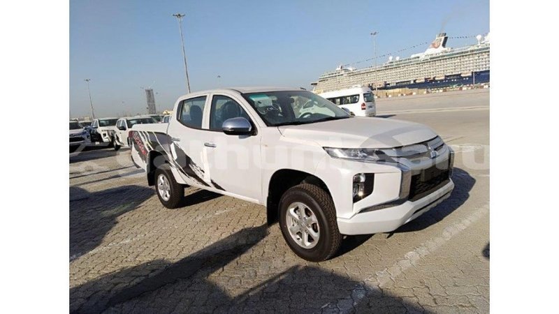 Big with watermark mitsubishi l200 baa import dubai 1452