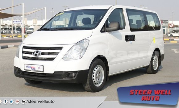 Buy Import Hyundai Chorus White Truck in Import - Dubai in Baa