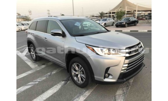 Buy Import Toyota Highlander Other Car in Import - Dubai in Baa Buy Import Toyota Highlander Other Car in Import - Dubai in Baa