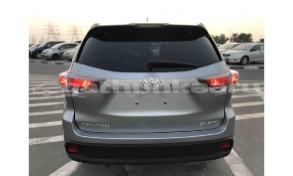 Buy Import Toyota Highlander Other Car in Import - Dubai in Baa Buy Import Toyota Highlander Other Car in Import - Dubai in Baa