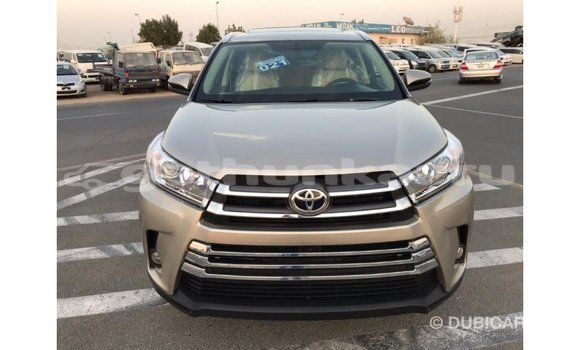 Buy Import Toyota Highlander Other Car in Import - Dubai in Baa Buy Import Toyota Highlander Other Car in Import - Dubai in Baa