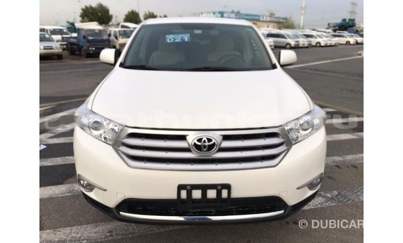 Buy Import Toyota Highlander White Car in Import - Dubai in Baa Buy Import Toyota Highlander White Car in Import - Dubai in Baa
