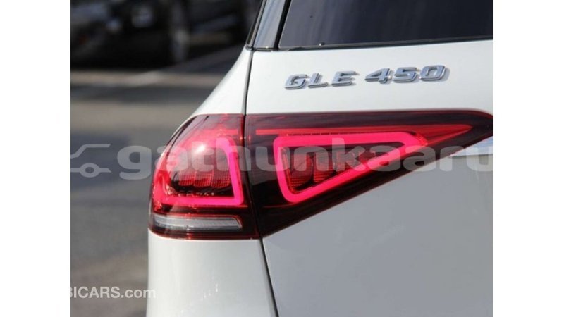 Big with watermark mercedes benz gle baa import dubai 1477