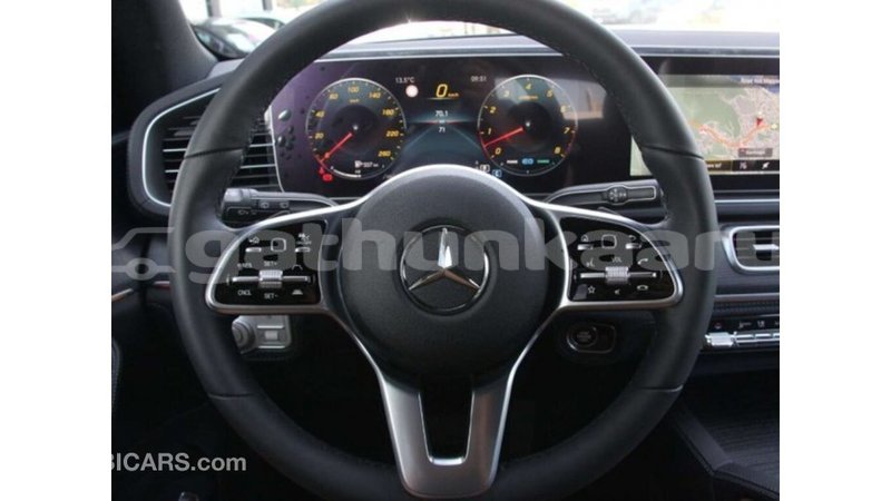 Big with watermark mercedes benz gle baa import dubai 1477